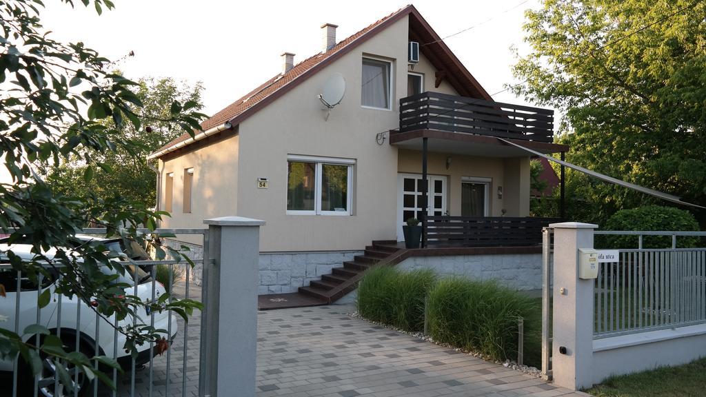 Fatima Apartman Сиофок Екстериор снимка